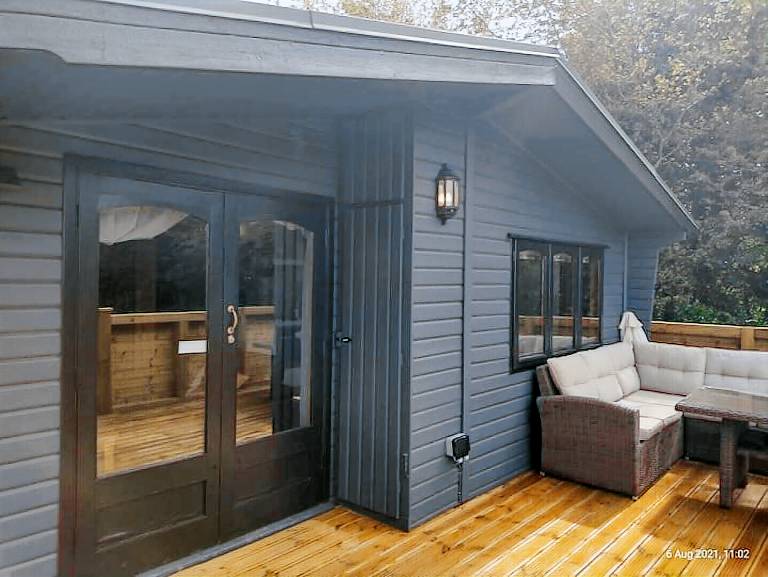 Hut Summercourt