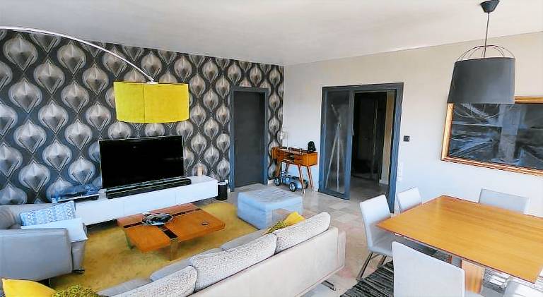 Appartement Lumineux de 90 m2 situe en centre ville in Annecy