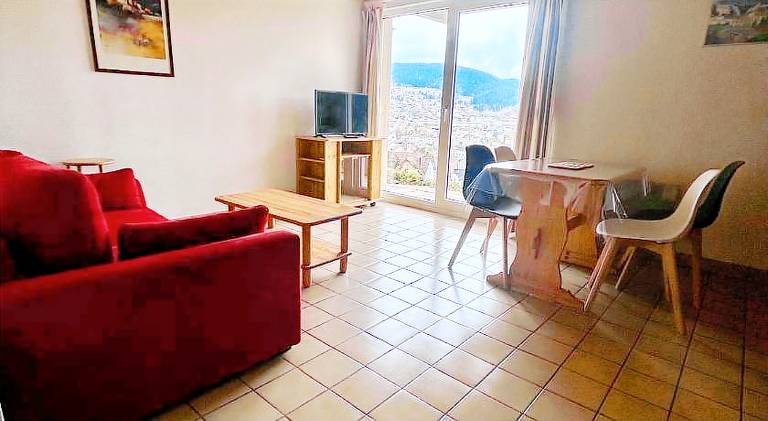 Pleasant apartment with pool | Pets are welcome — photo 2