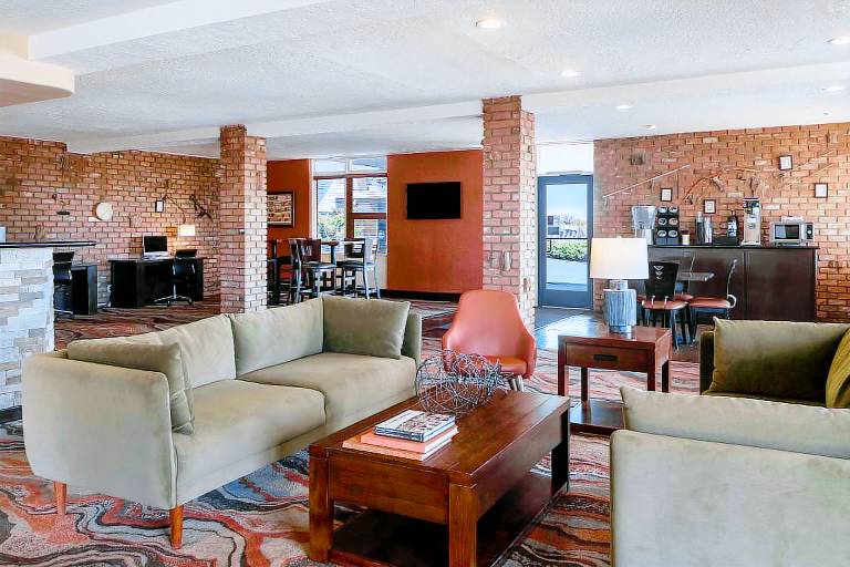 Best Western Pony Soldier Inn & Suites — photo 4