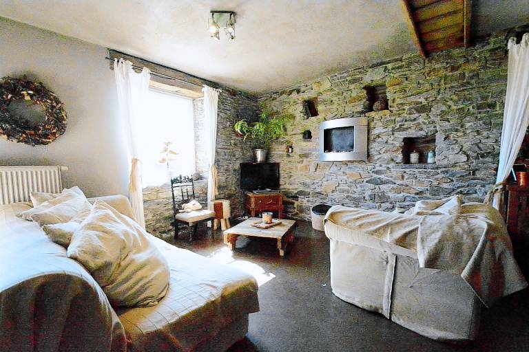 Cottage with patio, yard & barbecue | Nature view — photo 3