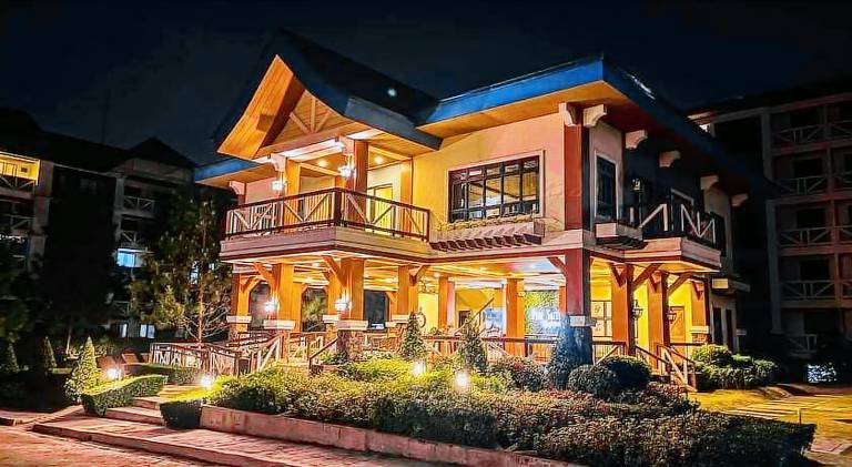 Apartment with pool | Pets are welcome in Tagaytay
