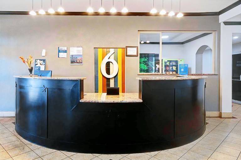 Motel 6 Fort Worth, TX – I-35 & I-20 — photo 2