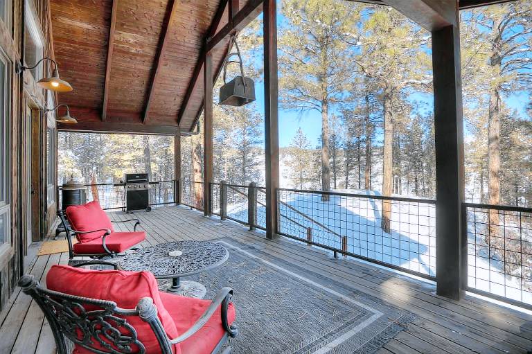 Pet-Friendly 10-Acre Forest Retreat Near Hot Springs & Wolf Creek — photo 4