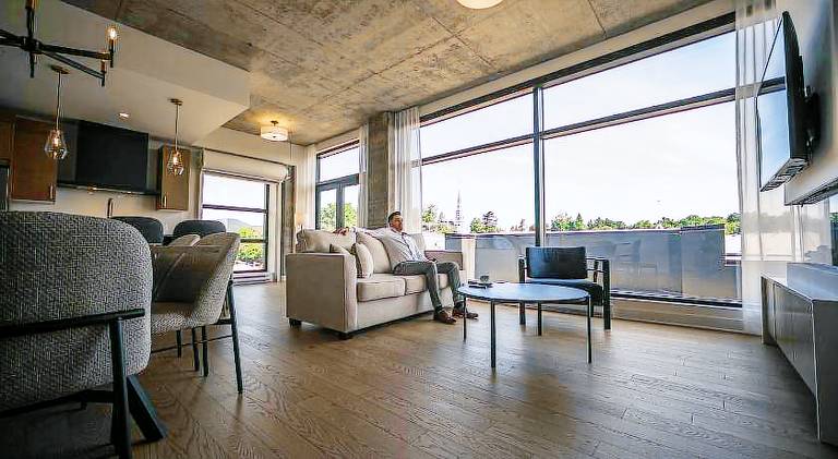 Serviced apartment with terrace, sauna & jacuzzi — photo 4