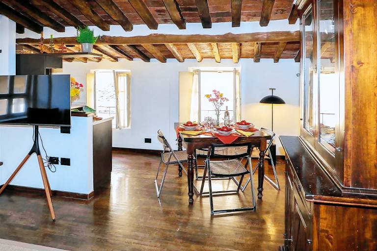 Fully equipped rental apartment | Next to Lucca Cathedral | City view | Pet-friendly — photo 2
