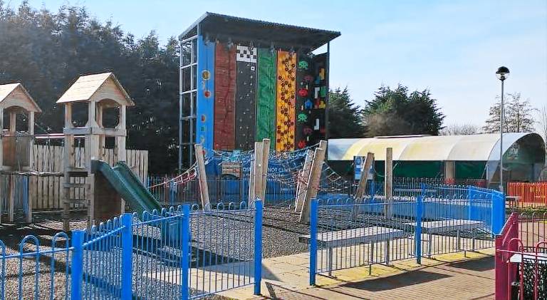 Cozy Family Caravan Skegness Holiday Park — photo 3