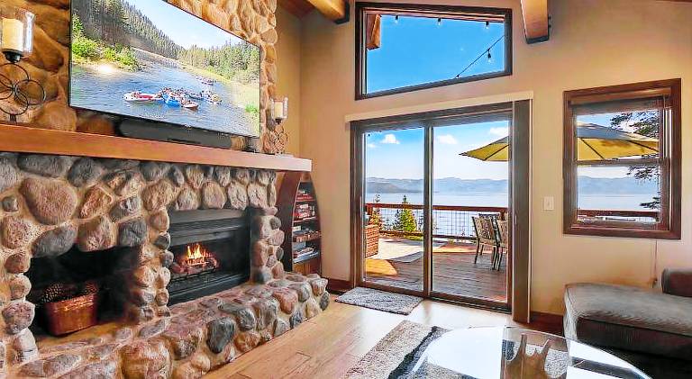 Vacation home | Dogs allowed in South Lake Tahoe, CA