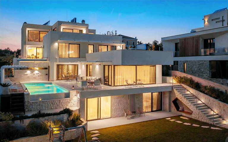 Wonderful villa with sauna, patio & barbeque | Pool view | Close to the beach | Pet-friendly in Sibenik