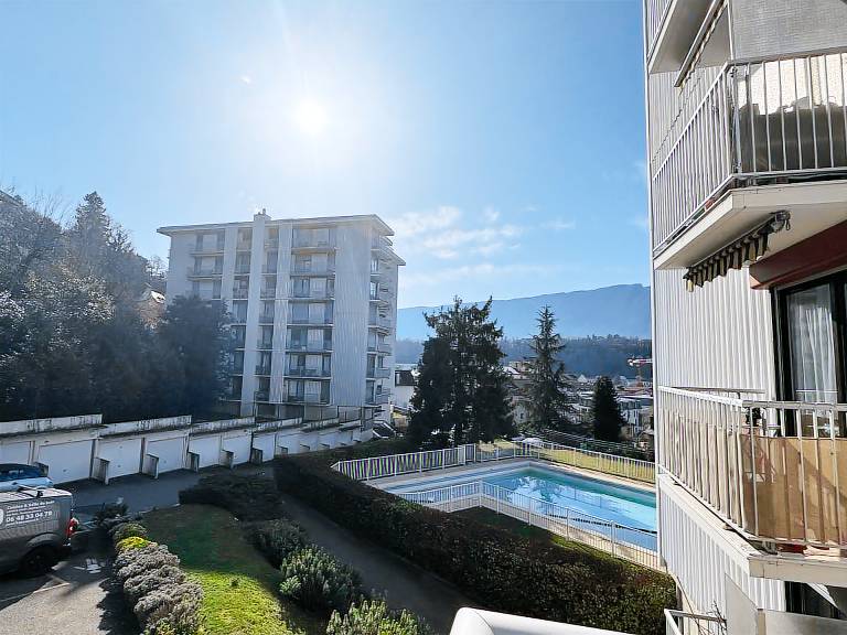 35m² Apartment with South-East Terrace and Private Parking — photo 3