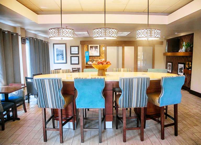 Hampton Inn Summersville — photo 4