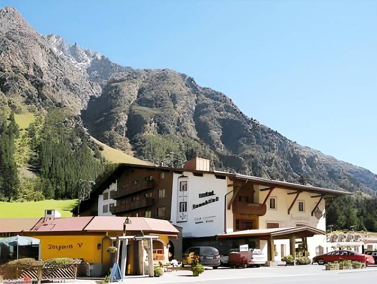 GenussHotel Sonnblick in Sankt Leonhard im Pitztal