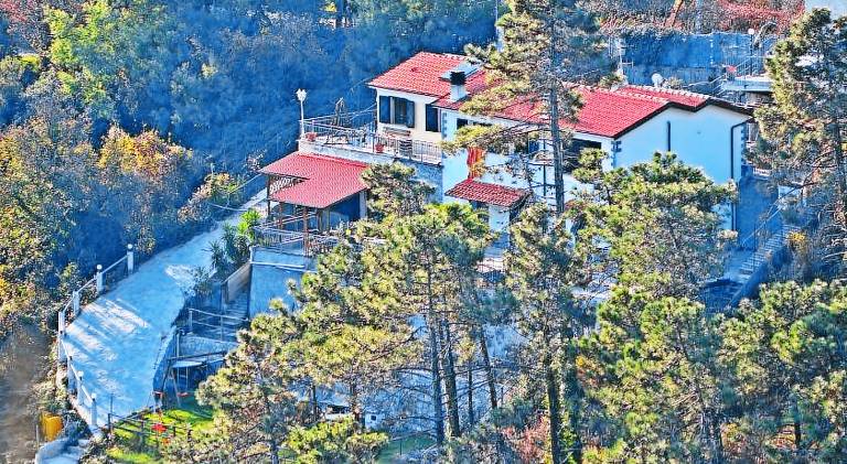 Vacation home with garden, terrace & private pool — photo 5