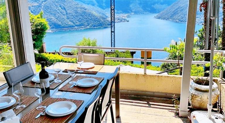 Villa with yard, barbeque & terrace — photo 3