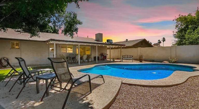 Ample house | Dogs allowed in Tempe, AZ