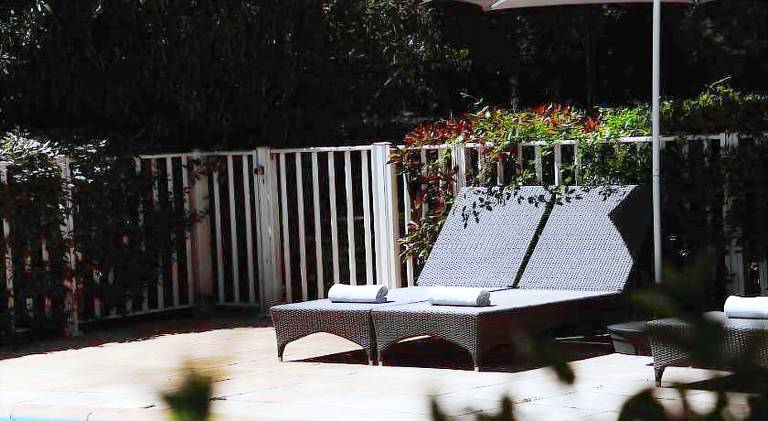 House with pool — photo 5