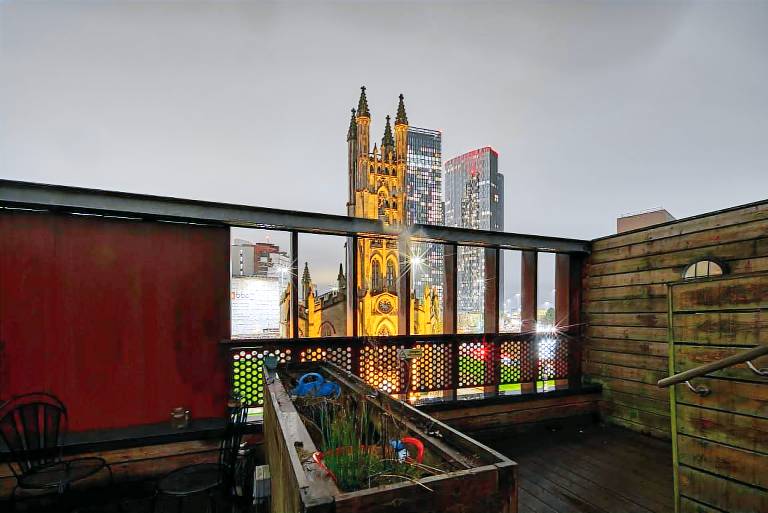 Cityscape serenity - Luxurious and Cosy Retreat — photo 3