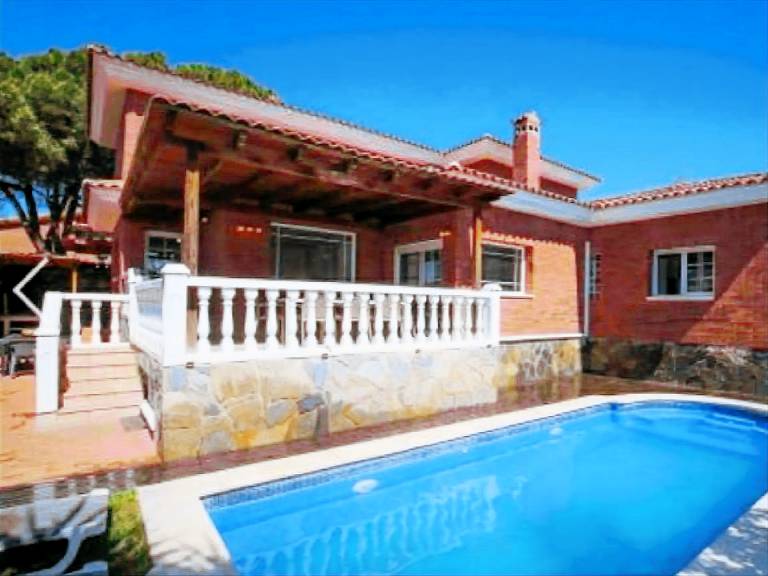 Villa  La Pineda