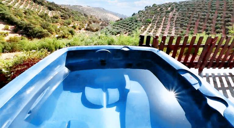 Villa with terrace, barbecue & heated pool — photo 4