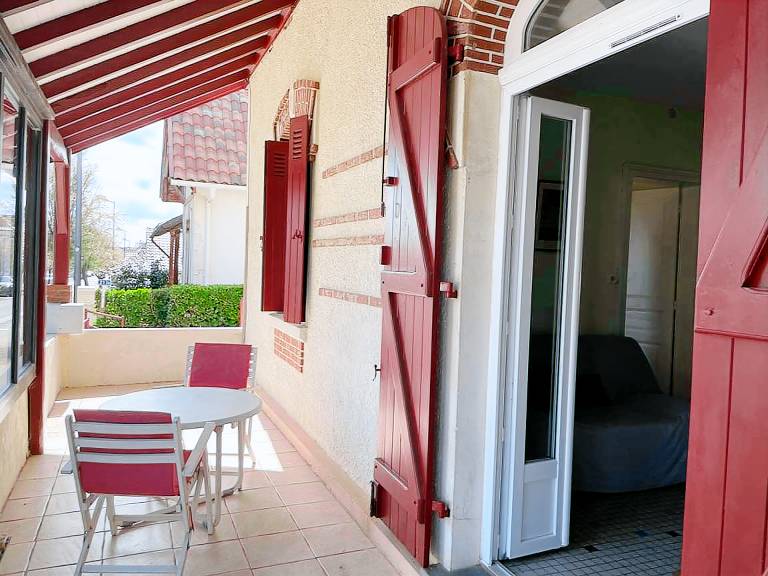Rental apartment with garden — photo 4