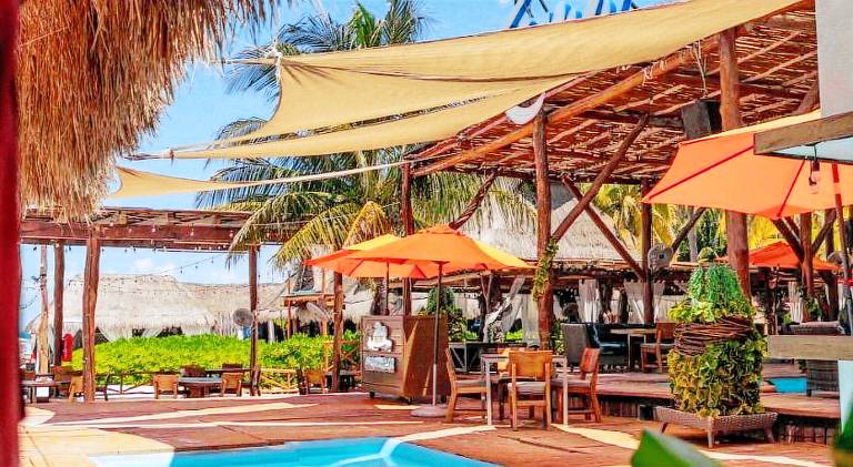 Casa Rocka Boutique Breakfast & Beach Club included — photo 3