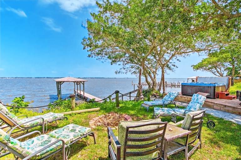 Villa  Satellite Beach