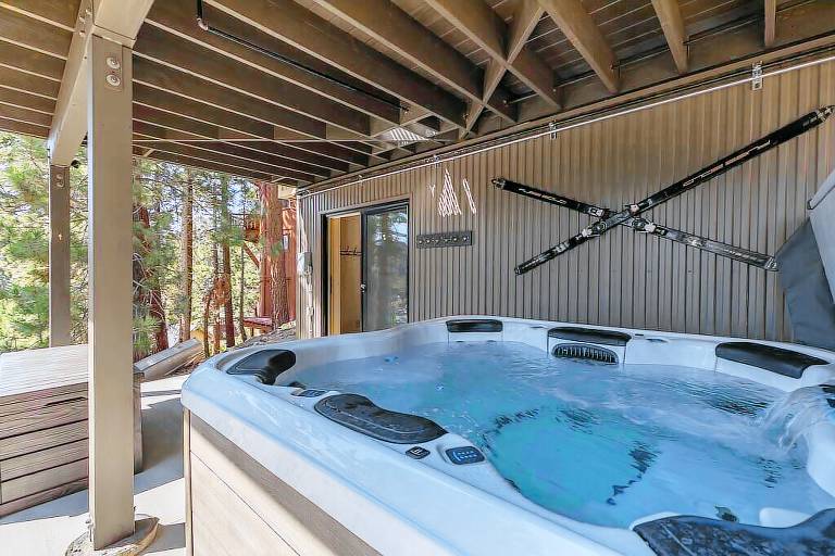 Cabin Mammoth Lakes