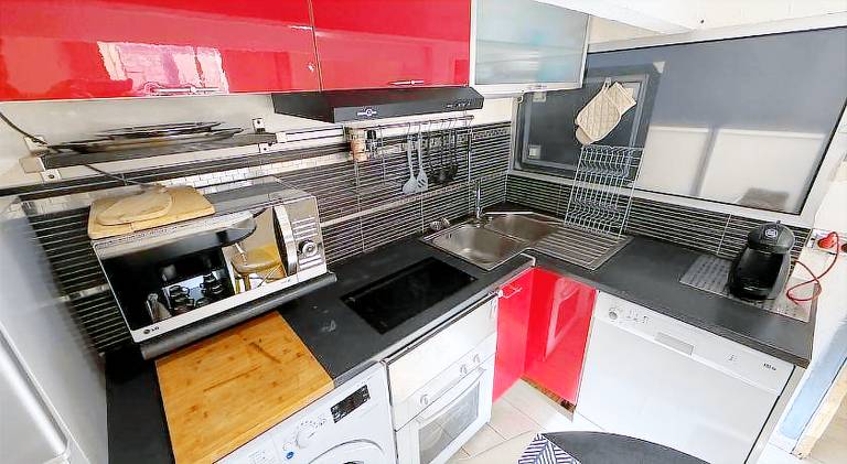 Apartment with 2 rooms for 6 persons — photo 4