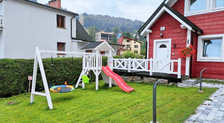 Rental apartment with sauna, terrace & yard — photo 4