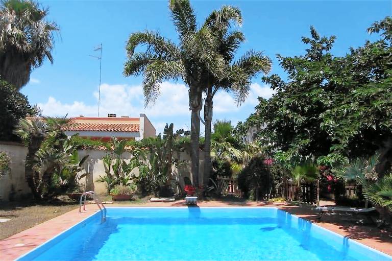 Bed & Breakfast  San Cataldo