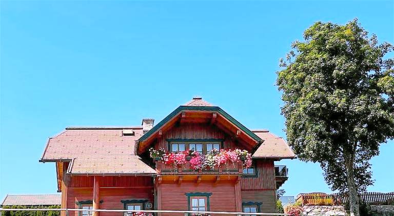 Apartment with garden, terrace & BBQ in Schladming