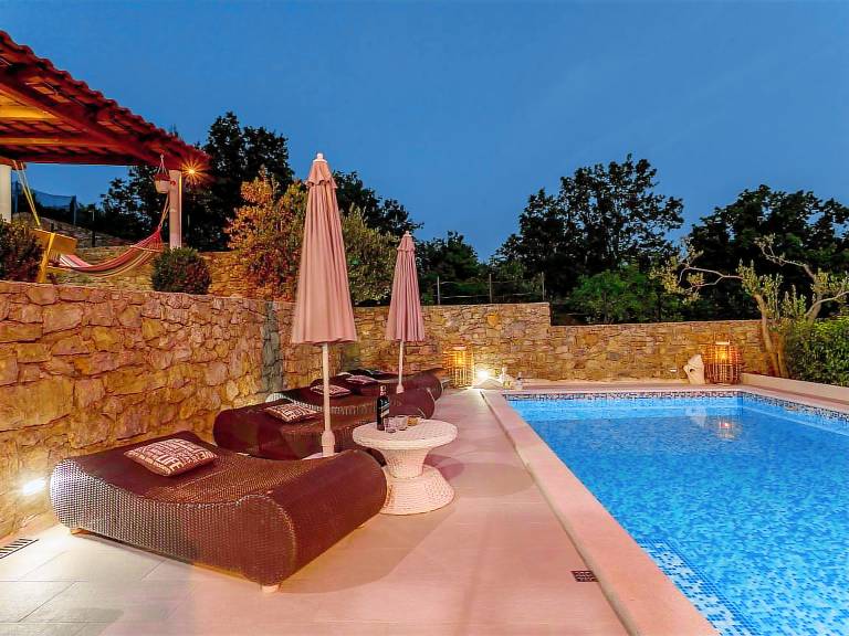 Fully equipped wonderful house with grill, private pool & garden | Dogs allowed — photo 3