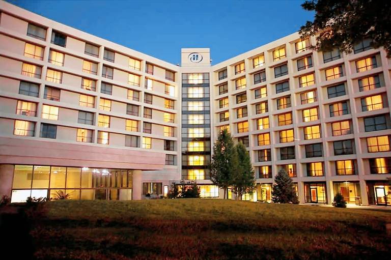 Hilton St Louis Airport