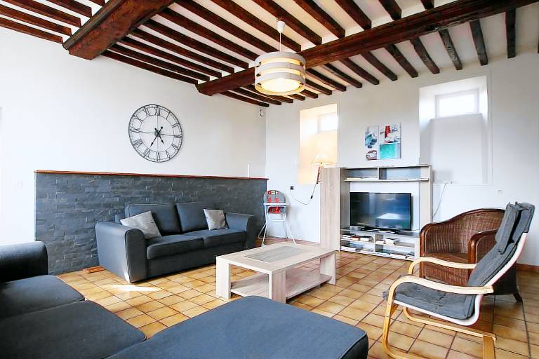 Gite with barbecue, yard & patio in Coutances