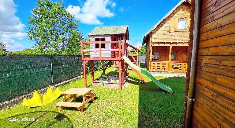 Chalet with BBQ, patio & garden | Pets are welcome — photo 5
