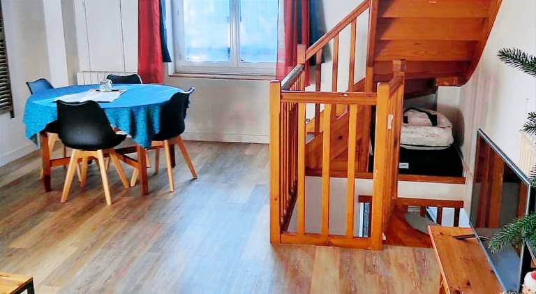 Duplex14h 1er etage jardinet 1 parking ou studio14B rdc terrasse sans parking — photo 2