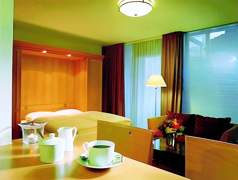 80 m² Apartment mit Hotelservice