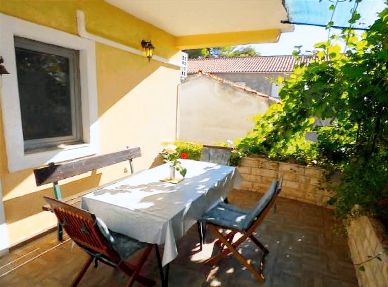 Beachfront Apartments Plaža - Two Bedroom Apartment A4 — photo 2