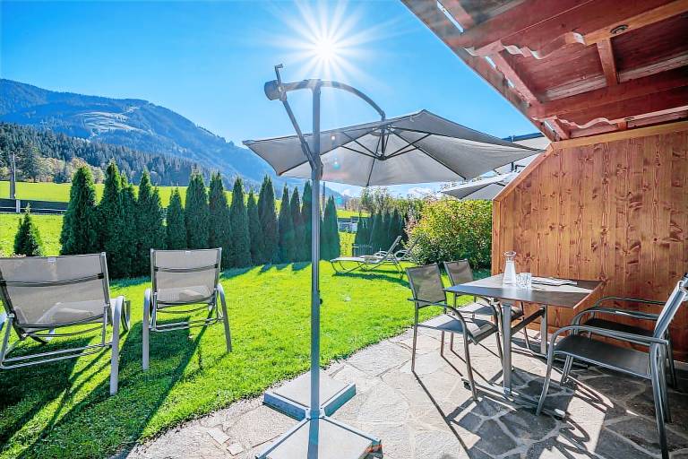 Ferienwohnung mit Hund in Brixen im Thale, Westendorf für max. 2 Personen Ferienwohnung mit Hund in Brixen im Thale, Westendorf für max. 2 Personen