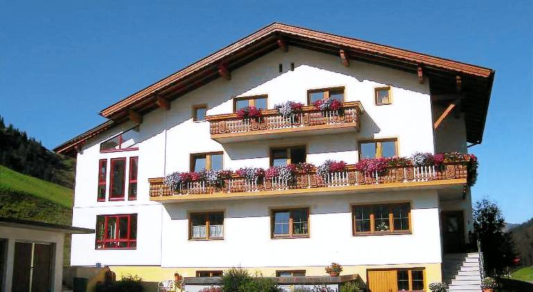 Bed & Breakfast  Berwang