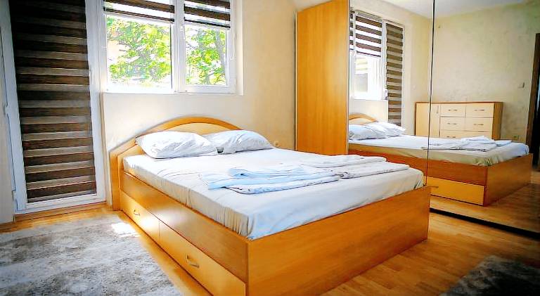 Rental apartment with patio | Pets allowed — photo 2
