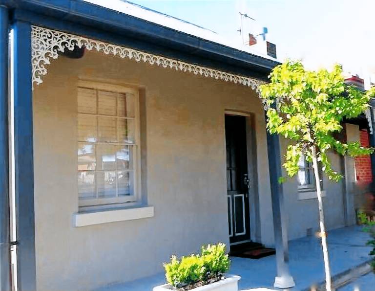 House Bathurst