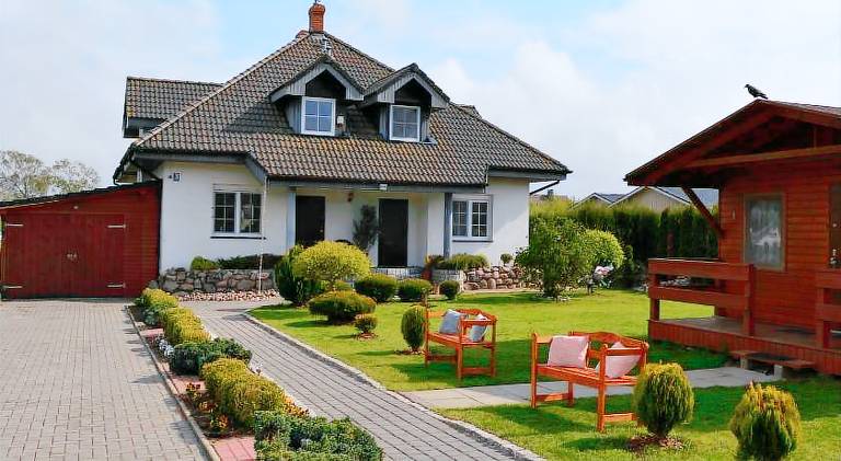 Holiday apartment with garden, BBQ & patio in Rewal