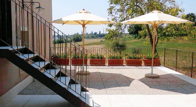 Charming house with terrace & yard | Dogs allowed — photo 3