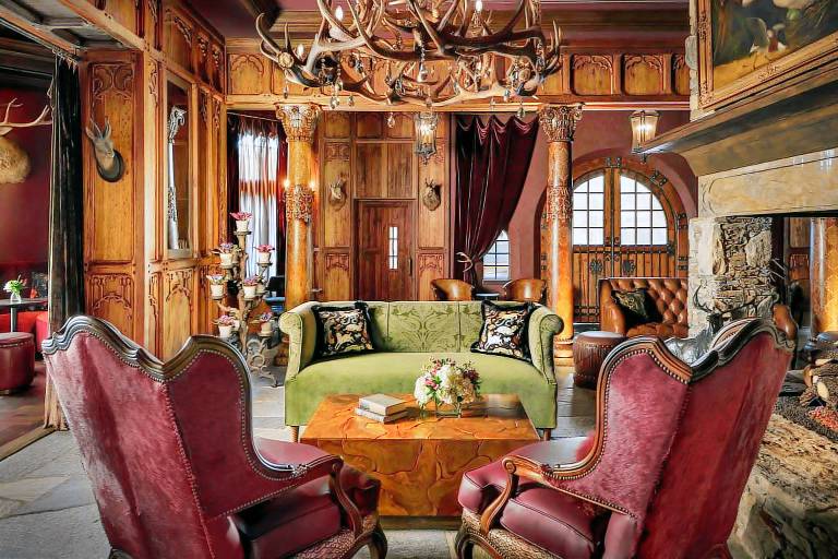 Grand Bohemian Lodge Asheville, Autograph Collection — photo 2