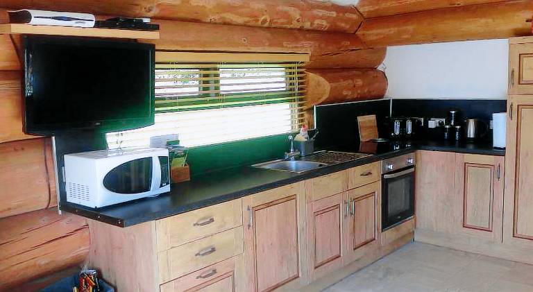 Lyne view, log cabin — photo 5