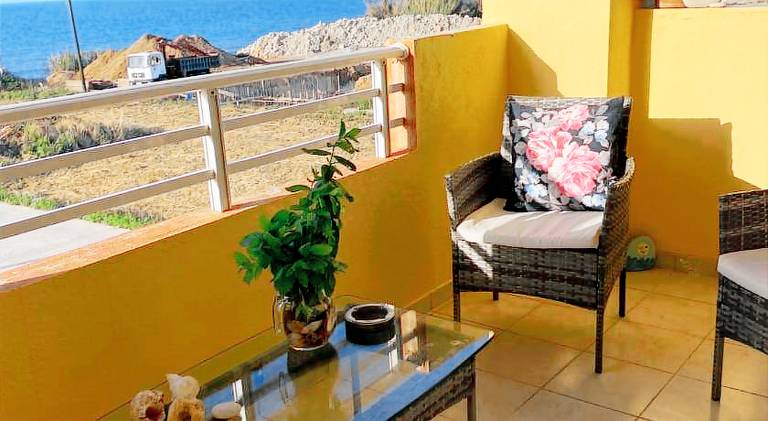 House with garden & patio — photo 3