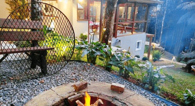 Vacation home with 3 rooms for 11 persons in Camanducaia
