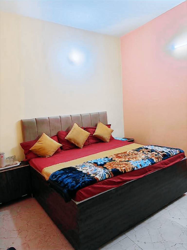 Shri Kashi Dham Homestay 2 BHK AC Flat Rooms — photo 2