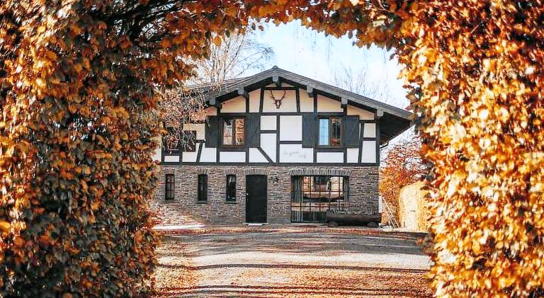 Le Grand Cerf 25 pers, Malmedy- Chalet rustique, jardin in Malmedy